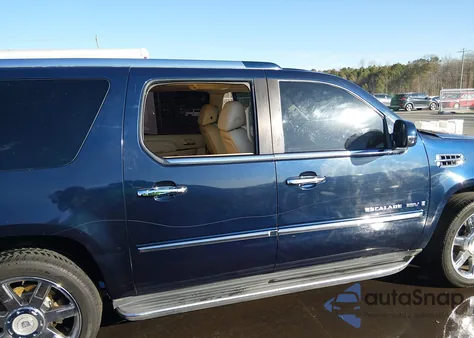 2007 Cadillac Escalade Esv Standard z USA, uszkodzony, nr VIN 1GYFK66877R251294